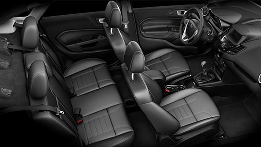 Các ghế ngồi của Ford Fiesta 2016 mang lại cảm giác thoải mái với chất liệu ghế da hoặc nỉ cùng khoảng để chân rộng rãi a3.