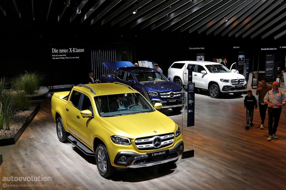 BMW thất vọng với Mercedes X-Class