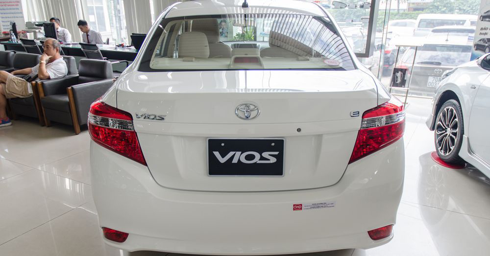 Thiết kế phần đuôi xe của Toyota Vios 2017