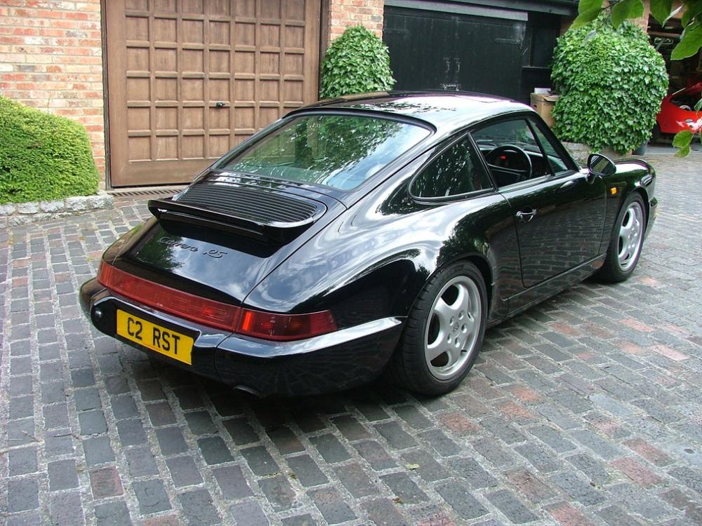 đuôi xe Porsche Touring 911 RS 1992 2