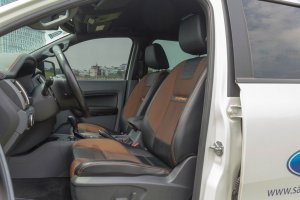 Thiết kế hàng ghế trước của Ford Ranger 2016