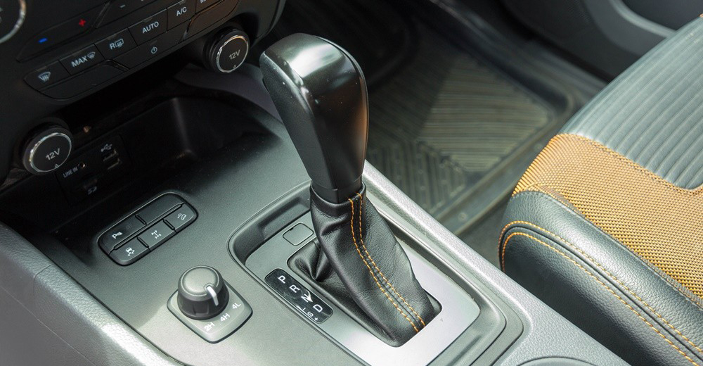 Hộp số tự động 6 cấp trên Ford Ranger 2016