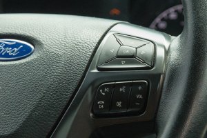 Vị trí của phím thoại rảnh tay trên Ford Ranger 2016