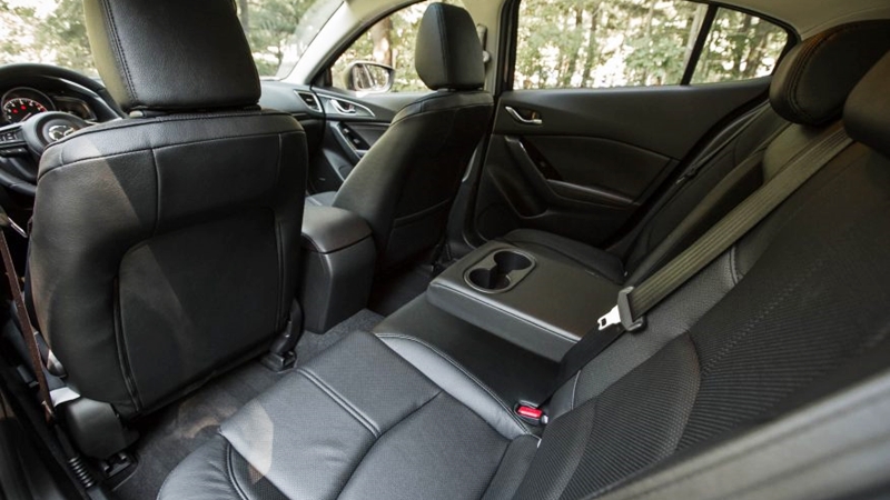 Ghế sau Mazda 3 2017 Ghế sau Mazda 3 2017 9