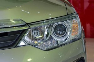 Cụm đèn pha của Toyota Camry 2016