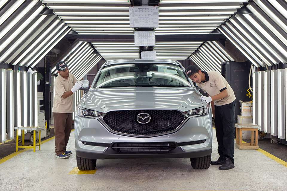 Ra mắt cửa hàng sơn mới của Mazda Malaysia Ra mắt cửa hàng sơn mới của Mazda Malaysia 1