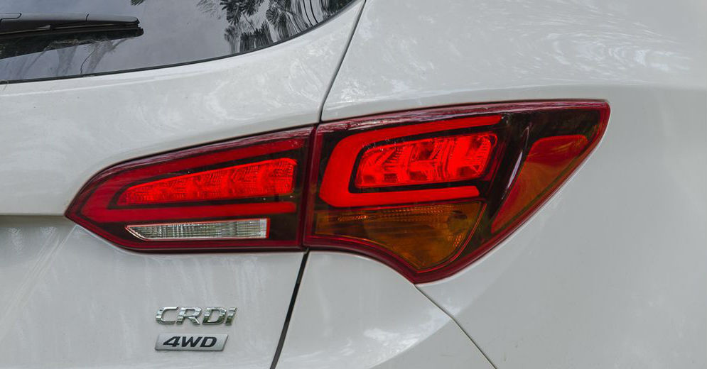 đèn xe Hyundai Santa Fe 2017 đèn xe Hyundai Santa Fe 2017 12