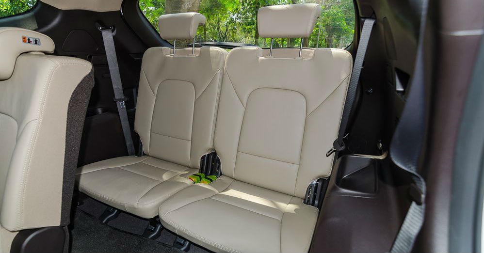 ghế sau Hyundai Santa Fe 2017 ghế sau Hyundai Santa Fe 2017 16