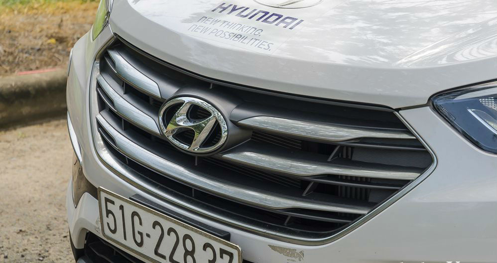 lưới tản nhiệt Hyundai Santa Fe 2017 lưới tản nhiệt Hyundai Santa Fe 2017 5