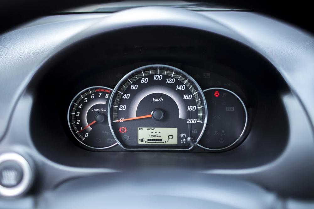 cụm đồng hồ Mitsubishi Mirage 2016 13