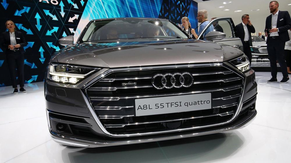 lưới tản nhiệt Audi A8 2018 4