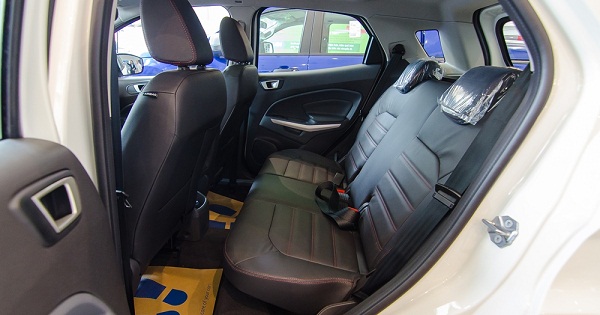 Hàng ghế sau của Ford EcoSport 2017