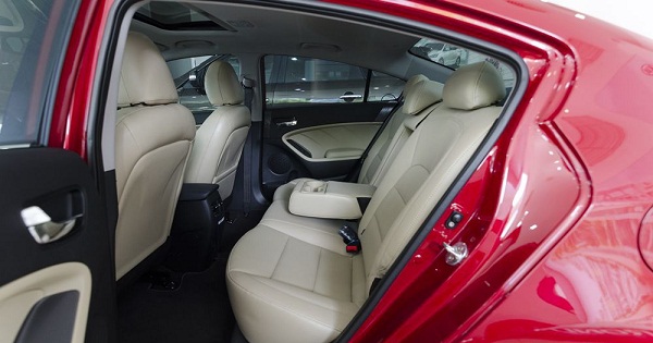 ghế sau Kia Cerato 2017 ghế sau Kia Cerato 2017 14