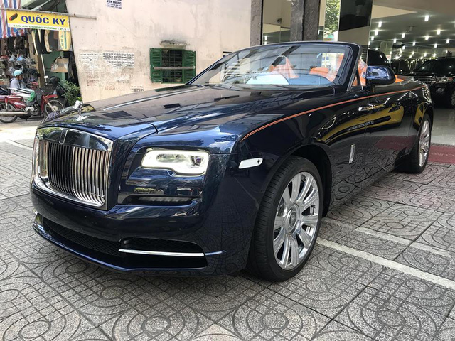 Rolls-Royce Dawn chính thức “cập cảng” Sài Gòn với giá 25 tỷ đồng 1