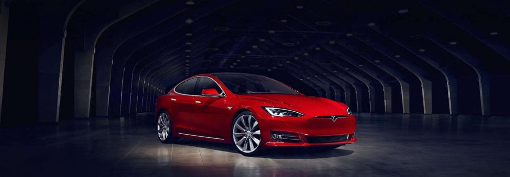 Tesla có cán đích trước tiên trong cuộc chiến xe điện? Xe điện Tesla