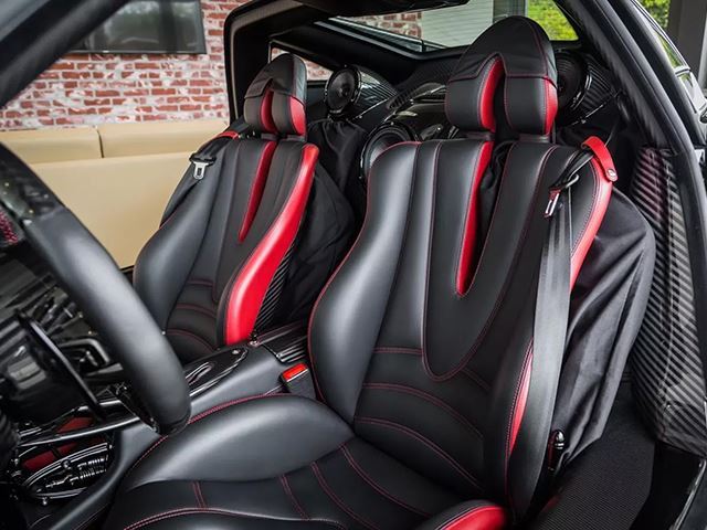 Ghế ngồi của Pagani Huayra Americano
