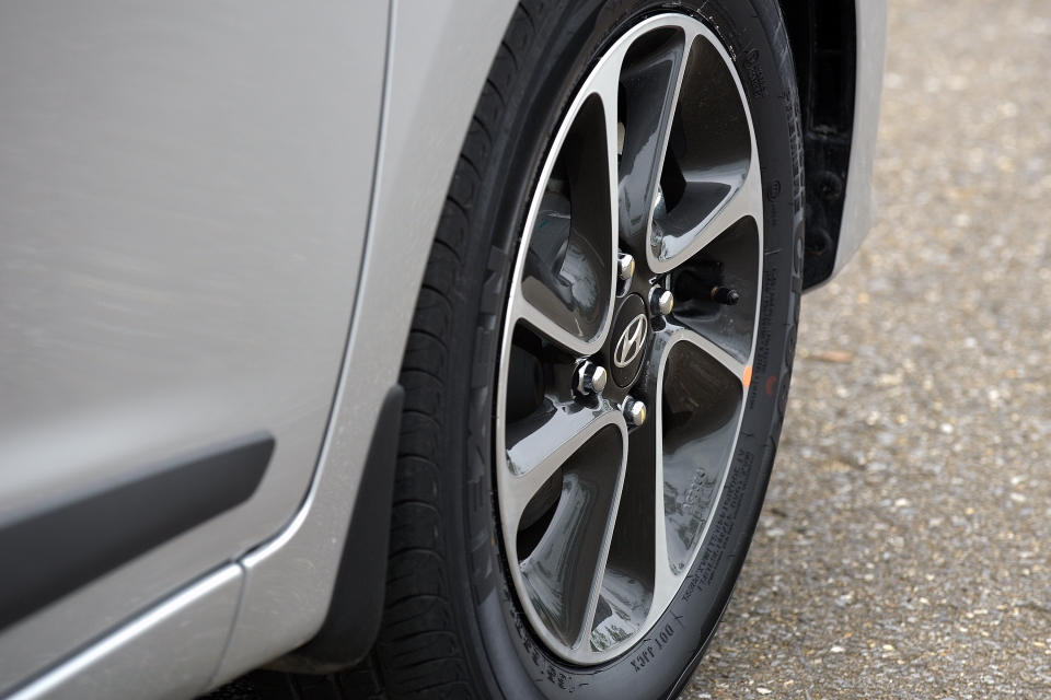 mâm xe Hyundai Grand i10 2017 mâm xe Hyundai Grand i10 2017 8