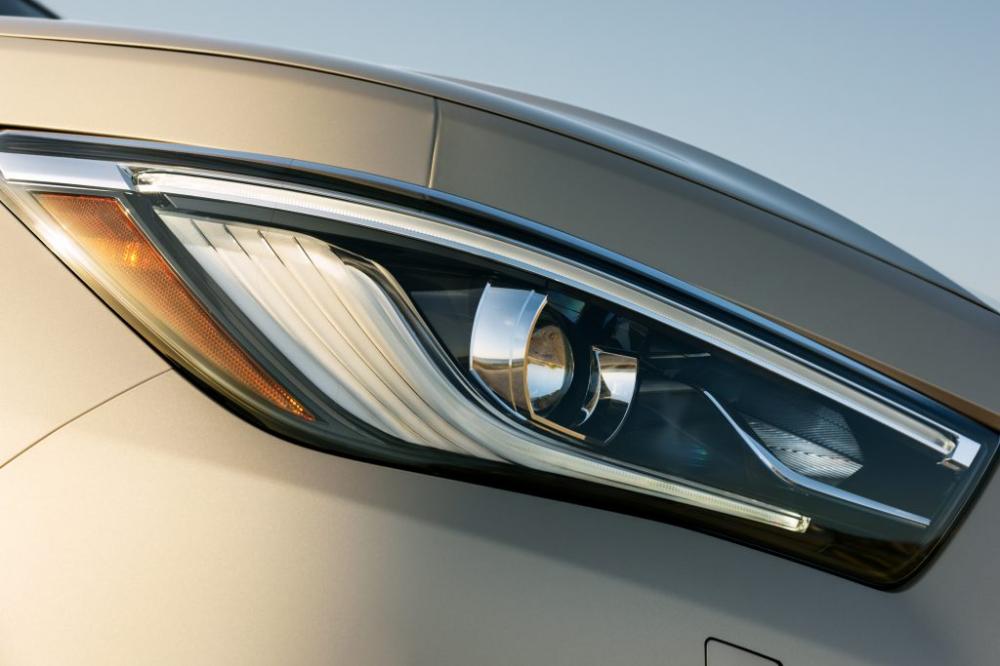 đèn xe Infiniti QX80 2018 2