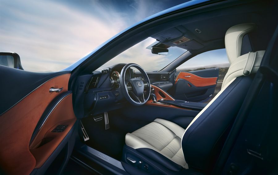 Khoang cabin của Lexus LC 