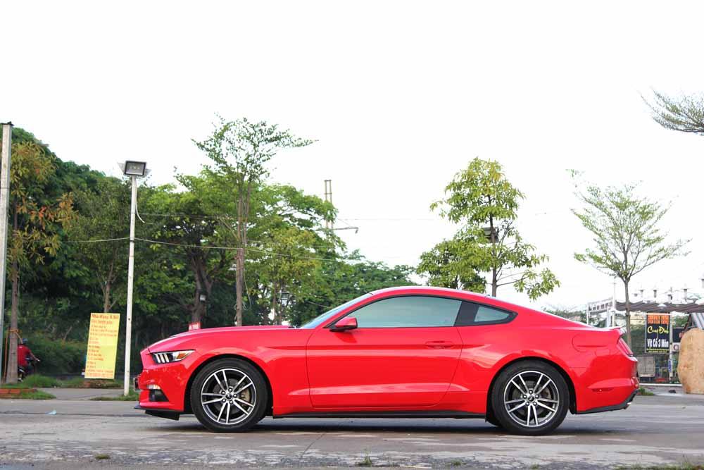 Đánh giá xe Ford Mustang 2015