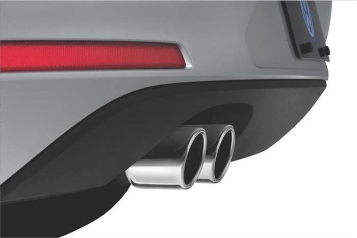 Đánh giá Volkswagen Jetta 2018 về thiết kế đuôi xe: Ống xả kép