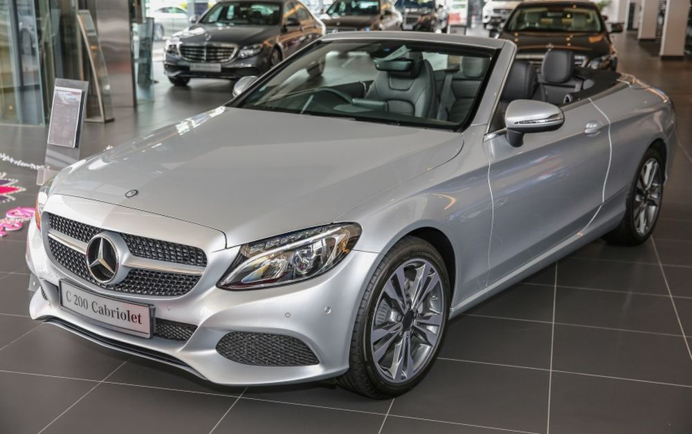 Mercedes-Benz C200 Cabriolet Mercedes-Benz C200 Cabriolet.