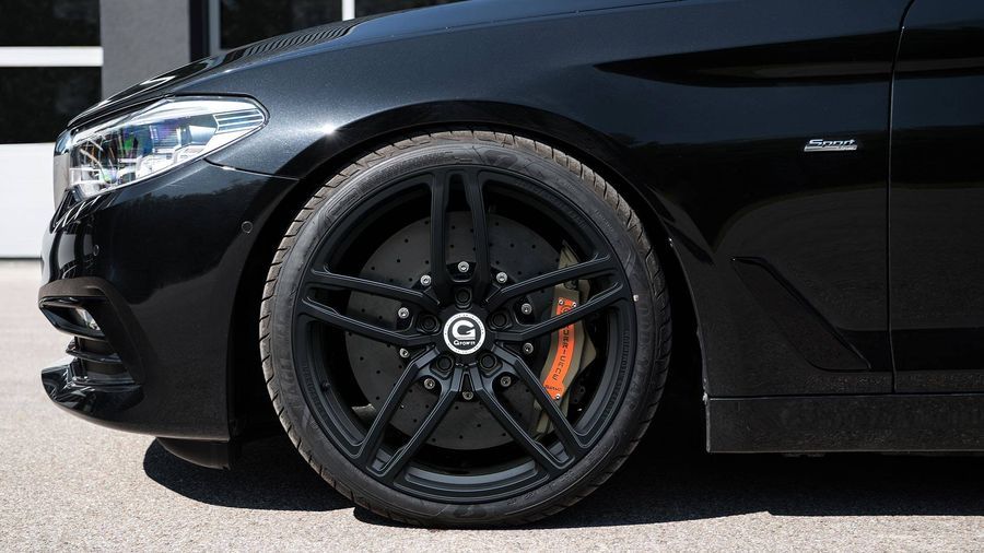 vành xe BMW M550d xDrive 4