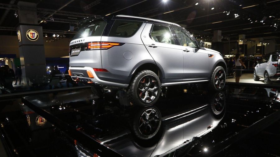 Ra mắt Land Rover Discovery SVX