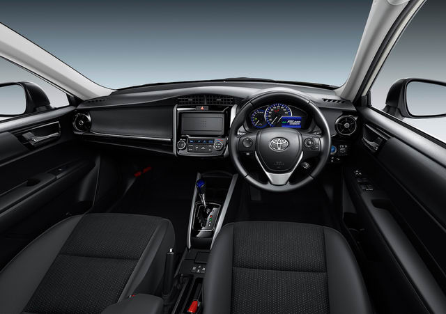 nội thất Toyota Corolla Fielder 2018 3