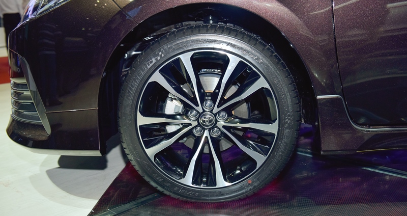 mâm xe Toyota Corolla Altis 2017
