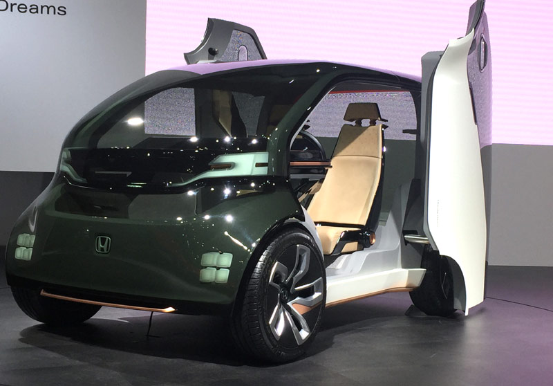 Mẫu xe hơi NeuV của Honda cũng không thua kém Toyota Concept I Mẫu xe hơi NeuV của Honda