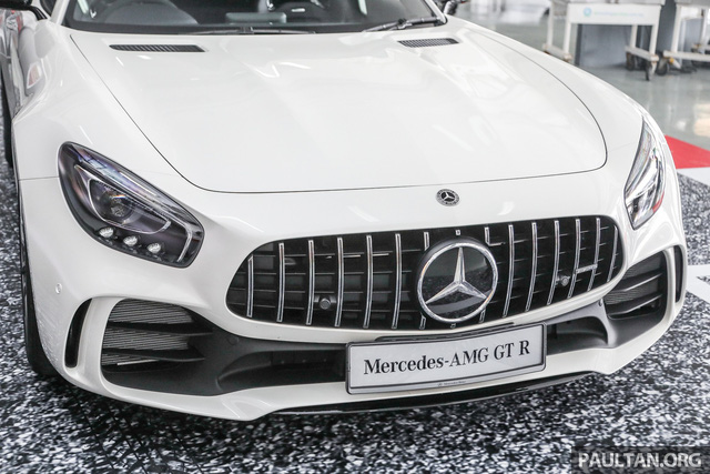 Mercedes AMG GT R 2017 2