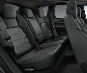 hàng ghế sau của Porsche Cayenne 2017