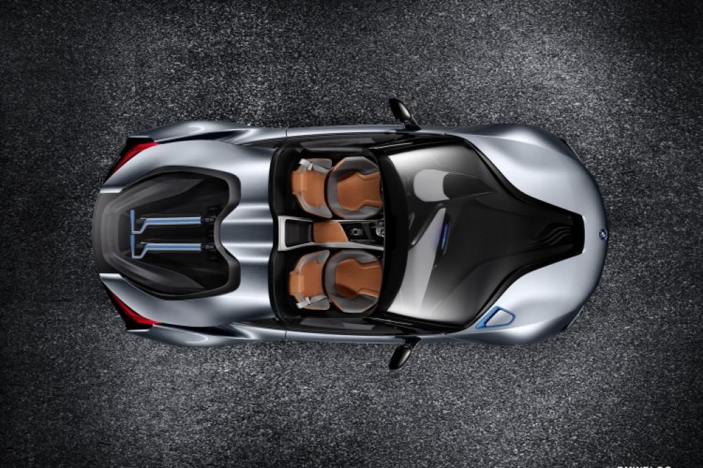 BMW i8 Roadster chốt ngày ra mắt vào đầu tháng sau 2