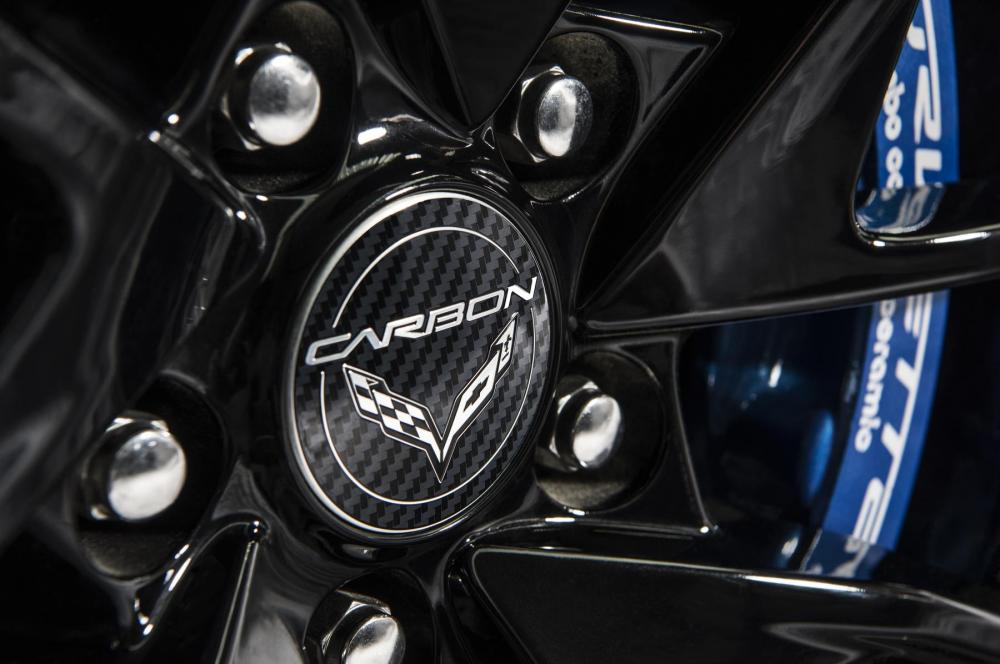 Chất liệu carbon phủ khắp Chevrolet Corvette Carbon 65 2018