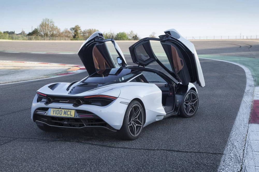 McLaren 720S là mẫu xe thể thao của năm 2017 tại Scotland