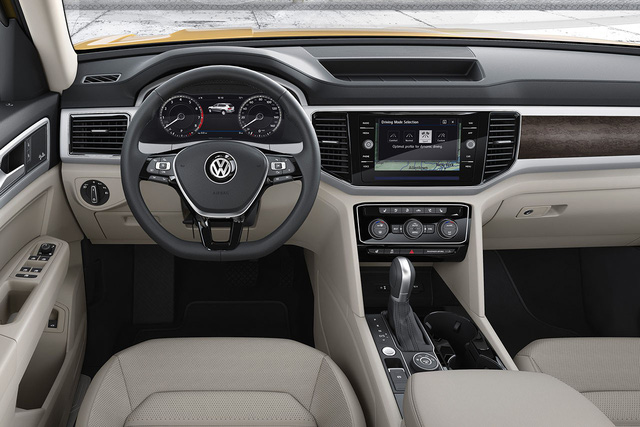 Volkswagen Atlas 1