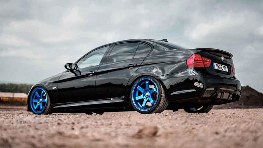 BMW 3-Series E90 “lột xác” với bộ mâm Z-Performance 2