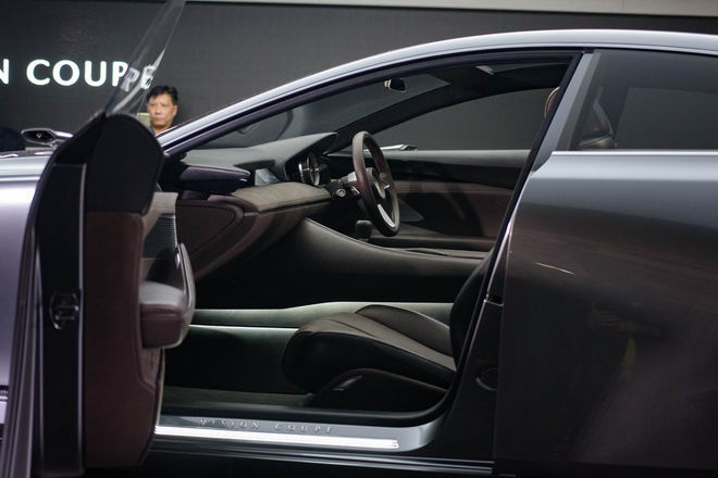 nội thất Mazda Vision Coupe 4