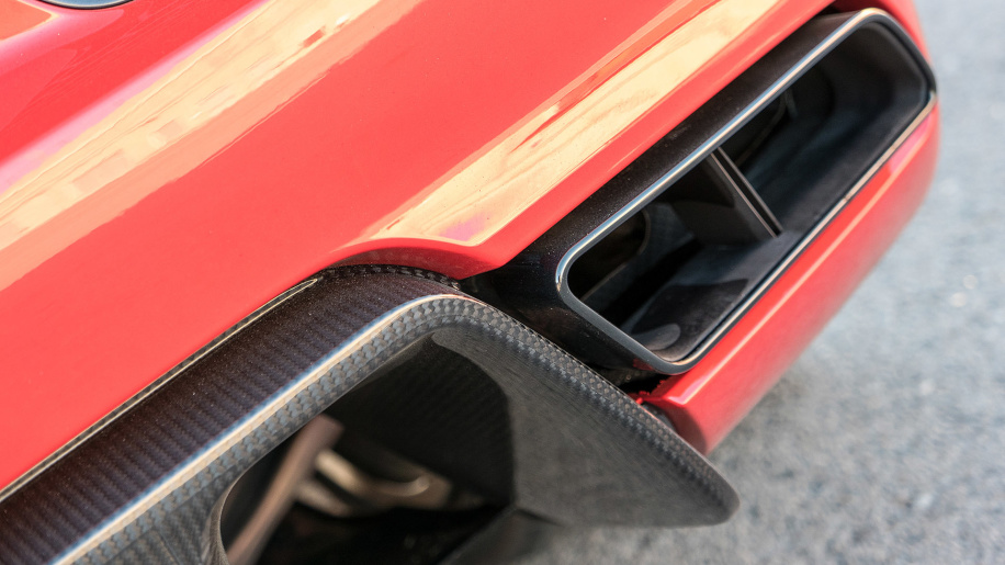 ống xả của Audi R8 2017 