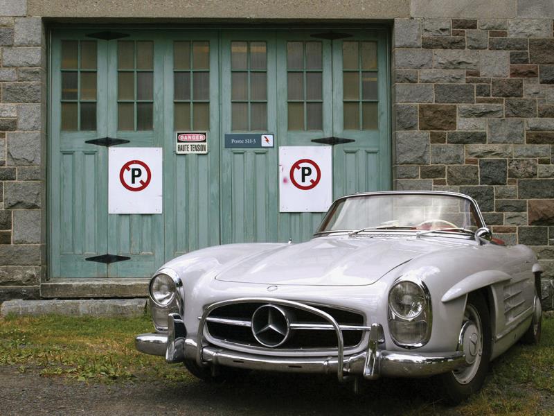 Mercedes-Benz 300SL gắn liền với hai đời Thủ tướng Canada Mercedes-Benz 300SL
