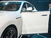 Đánh giá cửa xe của Maserati Levante 2017 cửa xe của Maserati Levante 2017