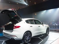 Đánh giá khoang hành lý của Maserati Levante 2017 khoang hành lý của Maserati Levante 2017