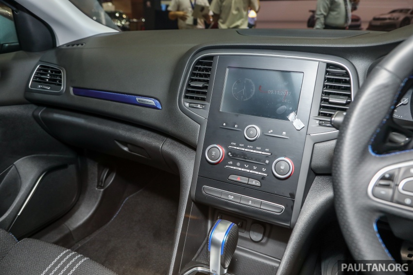 Màn hình cảm ứng 7 inch của Renault Megane GT