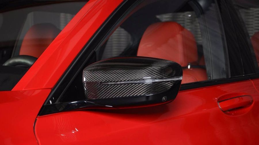 Thiết bị gương chiếu hậu BMW M760Li xDrive có cấu tạo sợi carbon cao cấp BMW M760Li xDrive 4