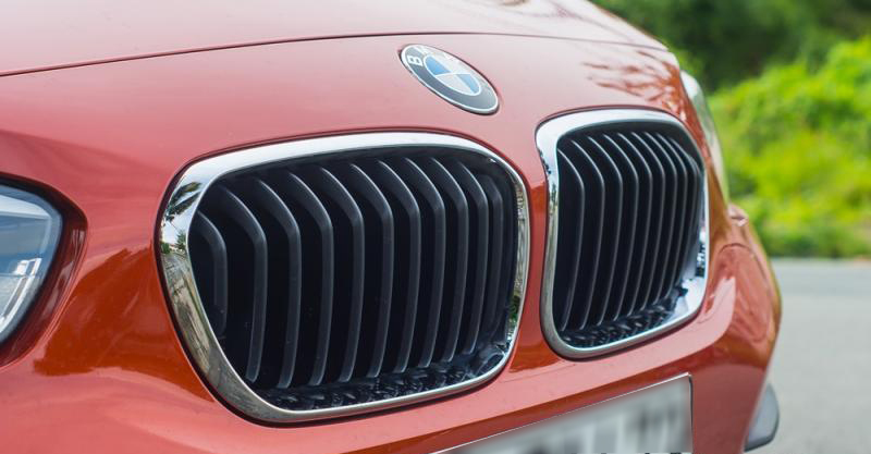 lưới tản nhiệt BMW 118i 2016 lưới tản nhiệt BMW 118i 2016 5