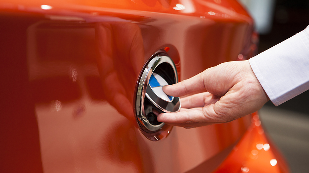 nắp xăng BMW 118i 2016 nắp xăng BMW 118i 2016 12