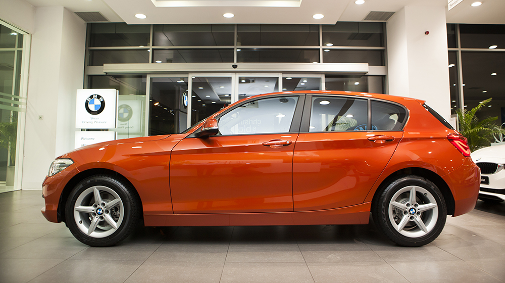 thân xe BMW 118i 2016 thân xe BMW 118i 2016 6