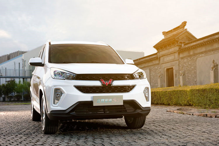 Wuling Hong Guang S3 có kiểu dáng mạnh mẽ, chắc chắn  Wuling Hong Guang S3 2