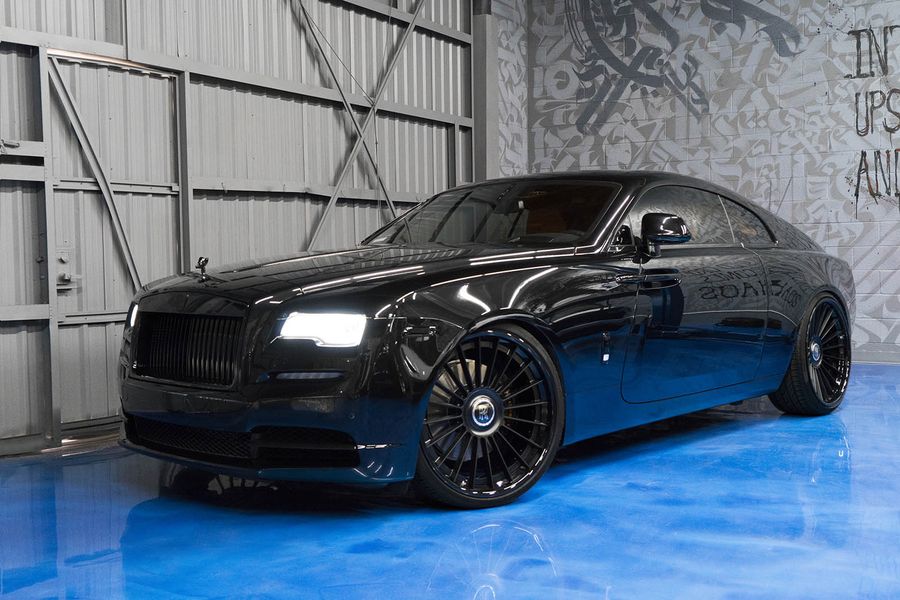 đầu xe Rolls-Royce Wraith 1